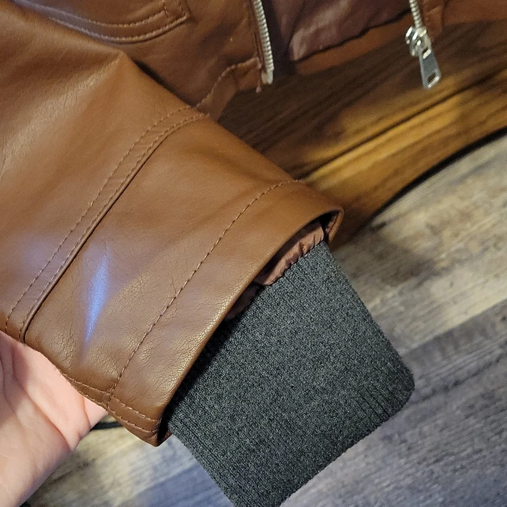 Brown leather jacket with liner - Picture 7 of 7